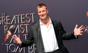 Image of Rob Gronkowski at the roast of Tom Brady for a story on Gronk joining FanDuel Online Casino NJ for a Q-and-A session on May 16.