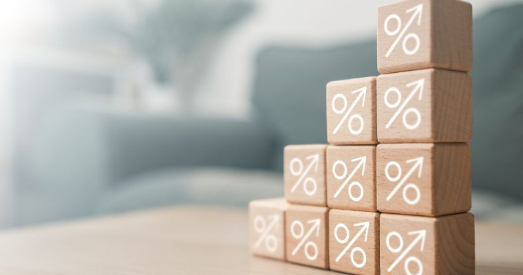 Stacked blocks with percentage symbols representing New Jersey iGaming revenue growth