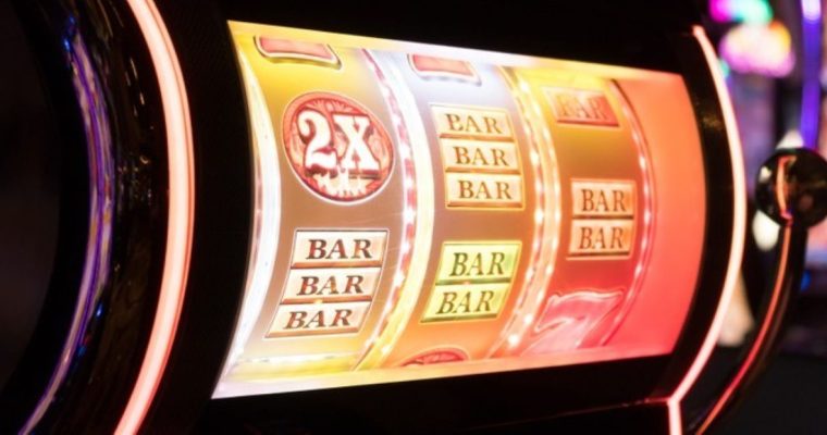 BetMGM and Borgata Online Casino players can now remotely play real slot machines via live stream in New Jersey.